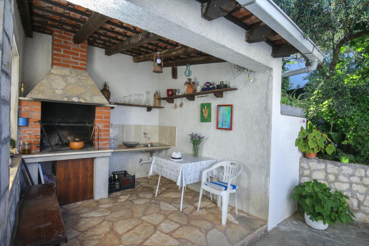 Artistic Summer House Marinovic With Garden&Bbq Supetar Exterior photo